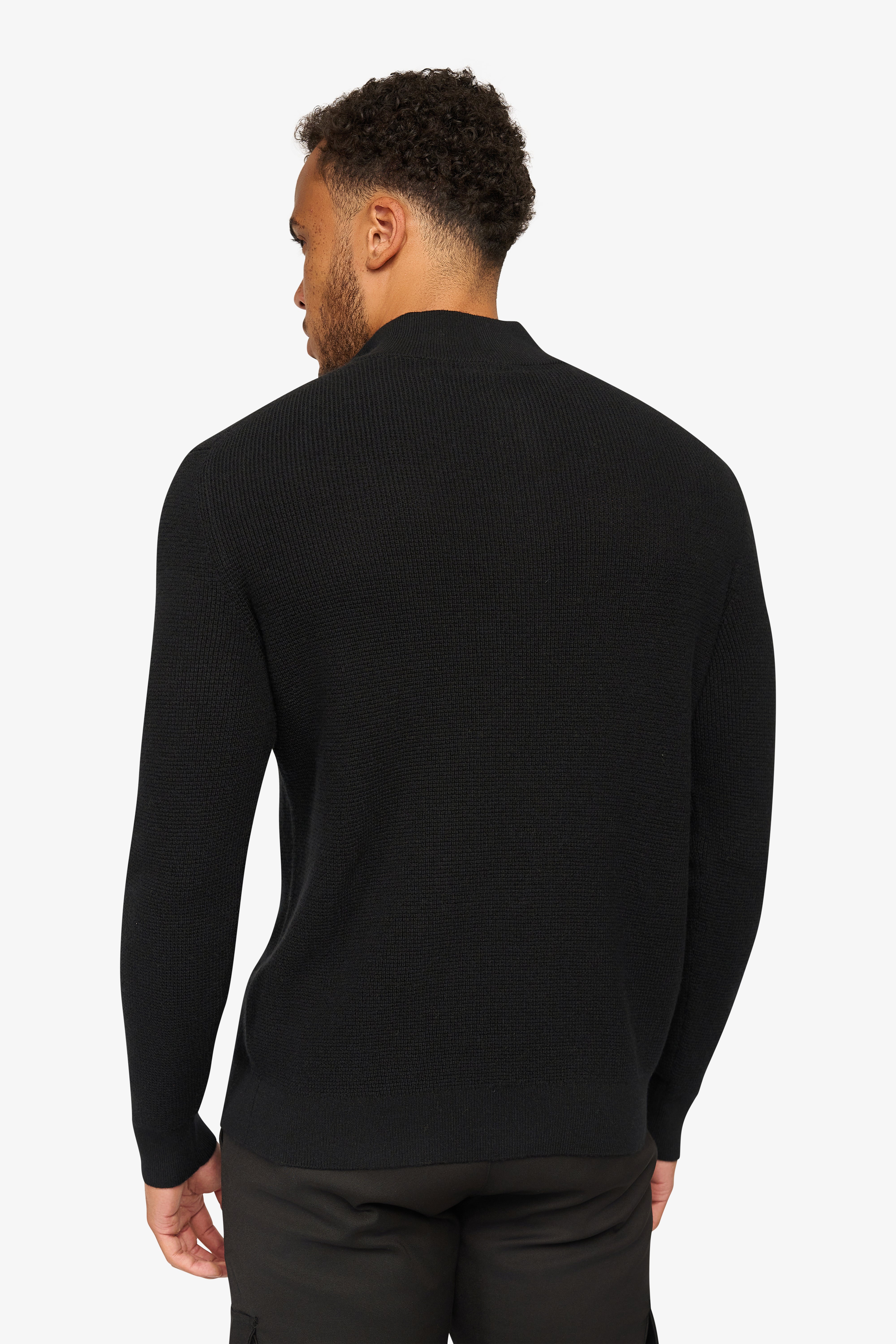 Peak Waffle Zipper Pullover Black