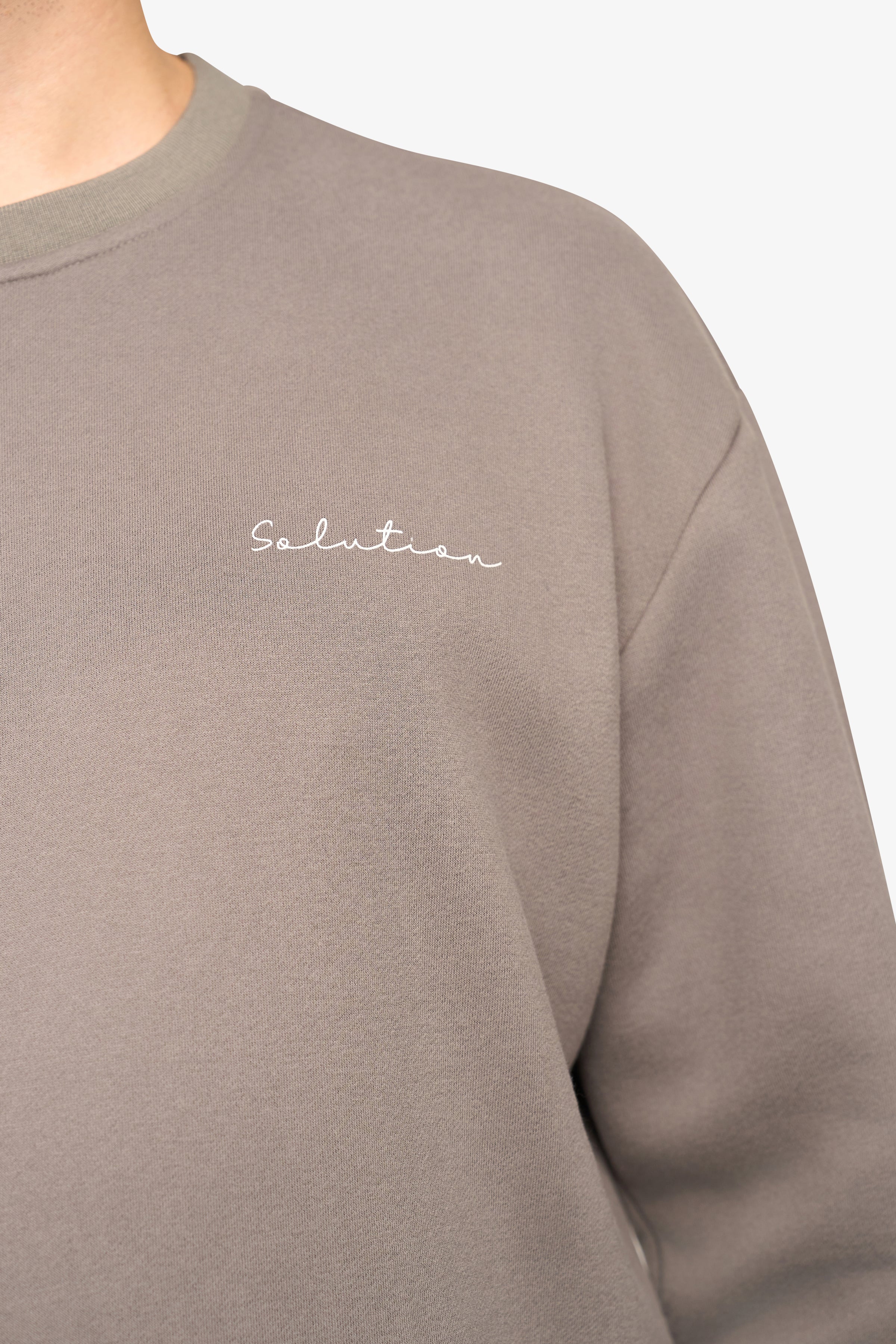 Essential Crewneck Grey
